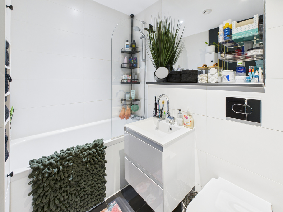 1 bed apartment for sale in Horsham Gates Two, North Street, Horsham  - Property Image 6