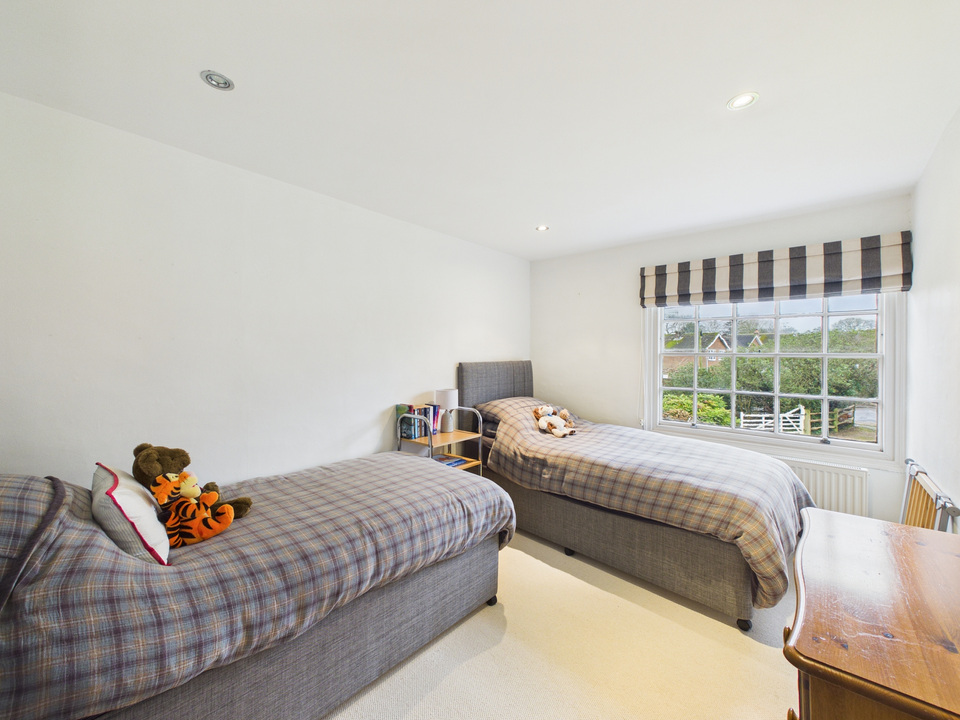 3 bed detached house for sale in Cedar Lea, Pound Lane, Mannings Heath, Horsham, West Sussex - Property Image 21