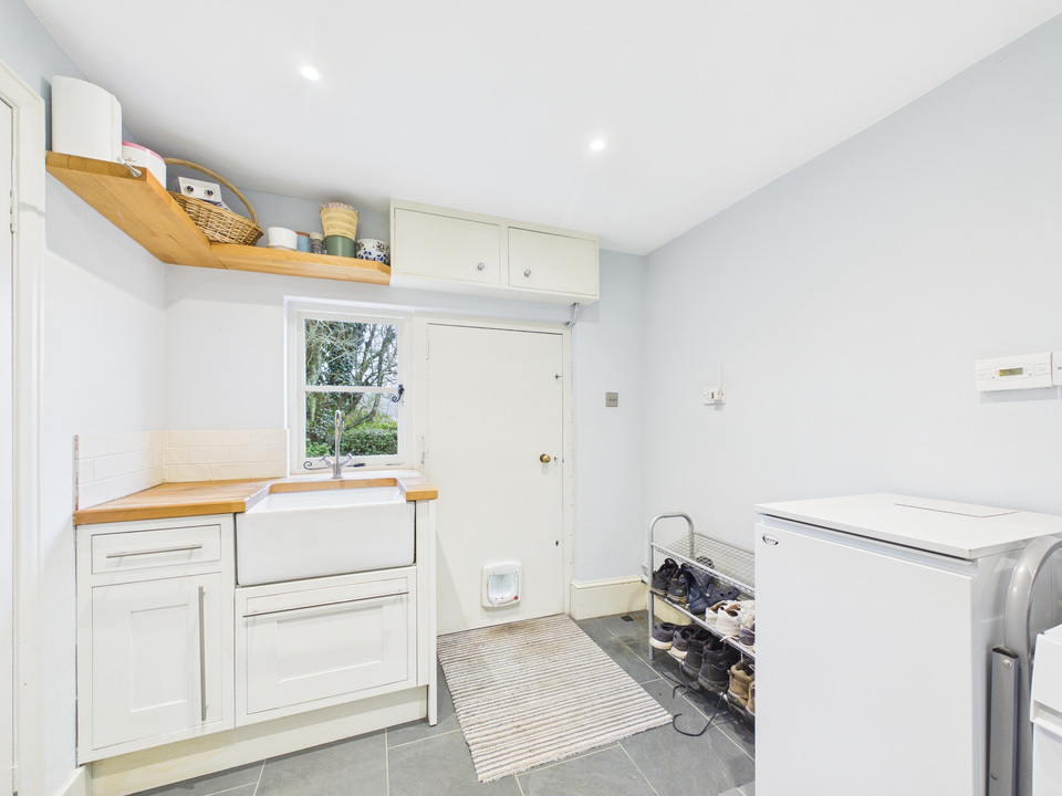 3 bed detached house for sale in Cedar Lea, Pound Lane, Mannings Heath, Horsham, West Sussex - Property Image 14