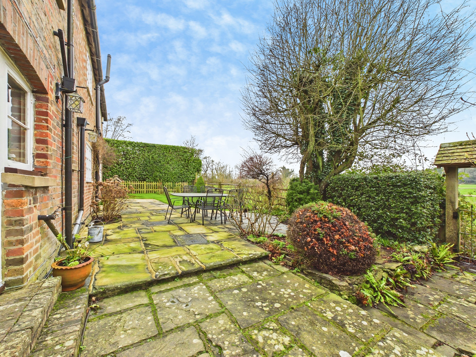 3 bed detached house for sale in Cedar Lea, Pound Lane, Mannings Heath, Horsham, West Sussex - Property Image 25
