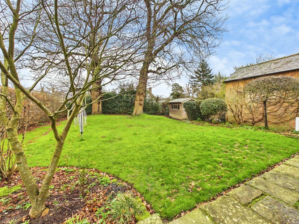 3 bed detached house for sale in Cedar Lea, Pound Lane, Mannings Heath, Horsham, West Sussex - Property Image 26