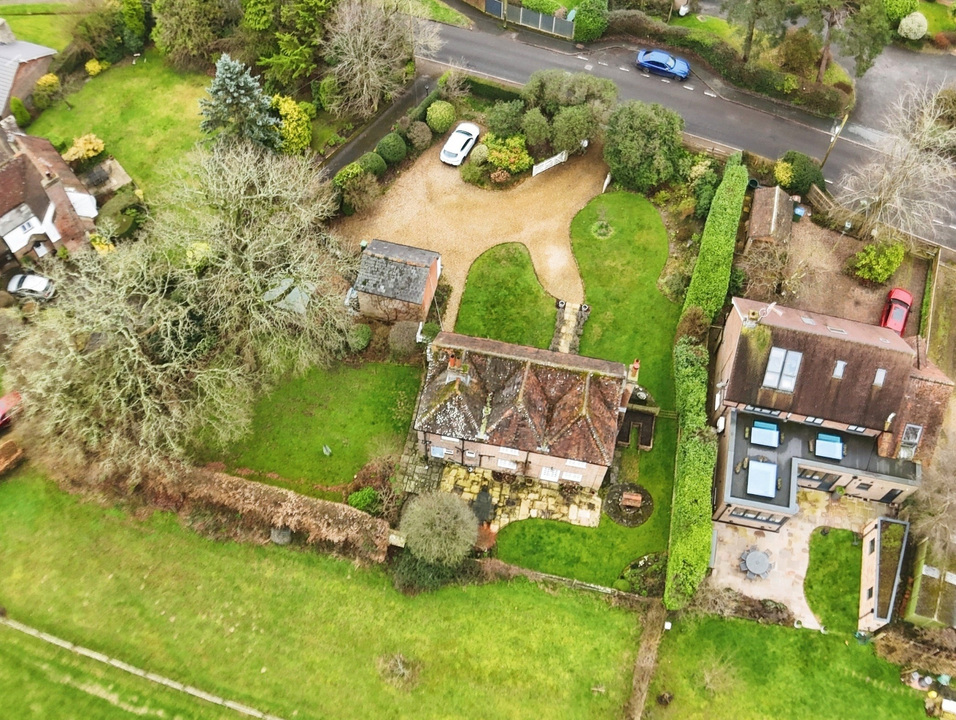 3 bed detached house for sale in Cedar Lea, Pound Lane, Mannings Heath, Horsham, West Sussex - Property Image 30