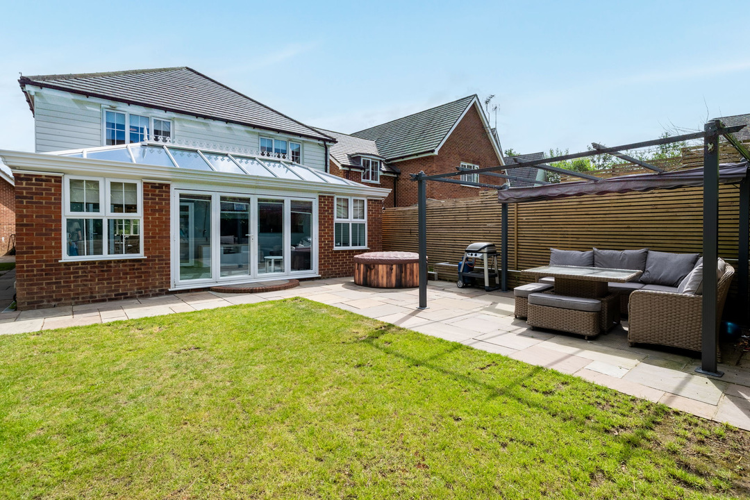 4 bed detached house for sale in Roman Lane, Southwater - Property Image 2