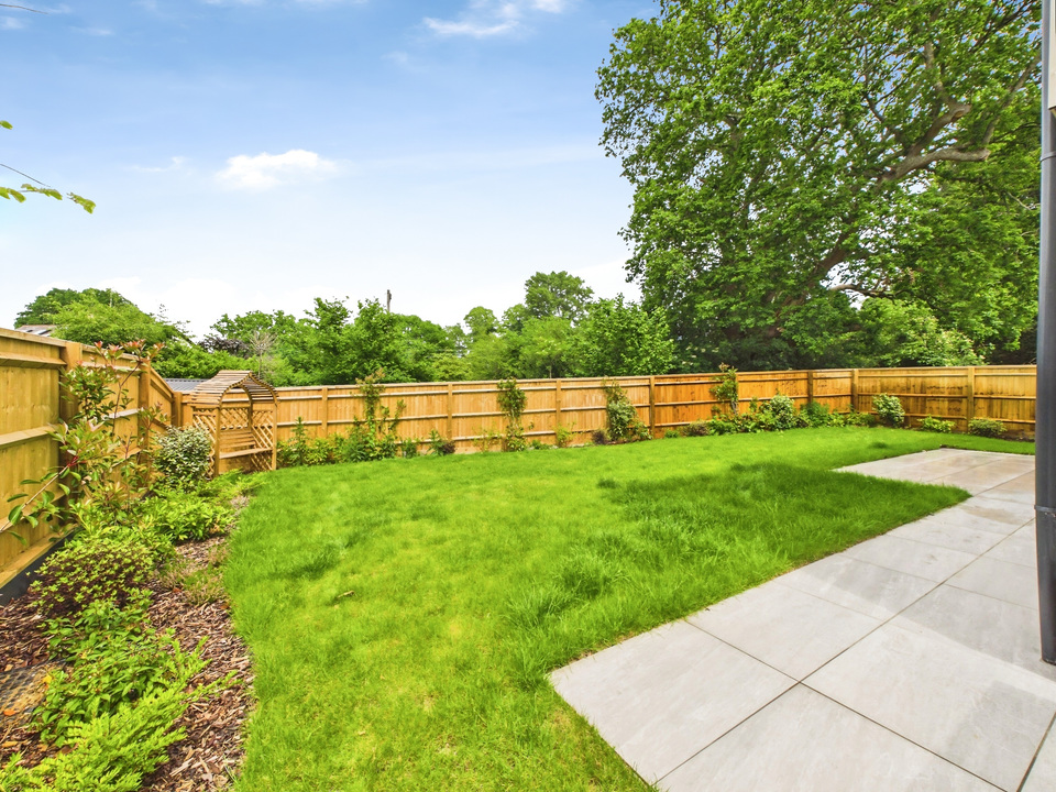 4 bed detached house for sale in Meadow View, Monks Gate, Horsham, West Sussex  - Property Image 21