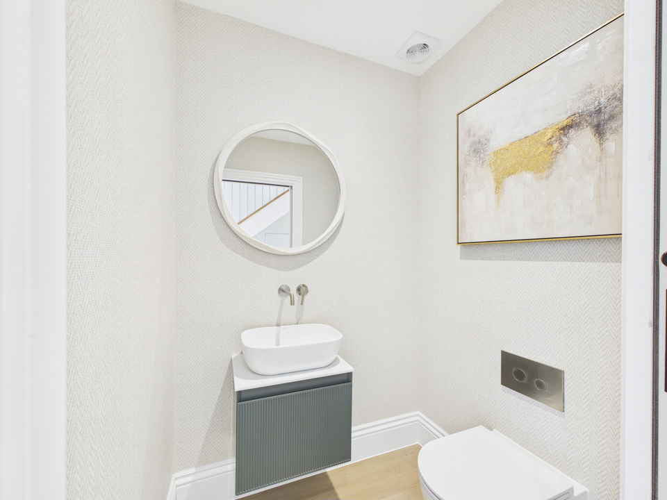 4 bed detached house for sale in Meadow View, Monks Gate, Horsham, West Sussex  - Property Image 11