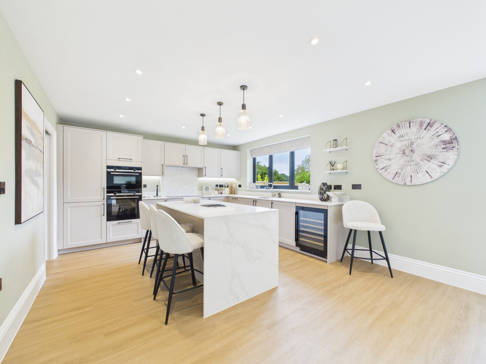 4 bed detached house for sale in Meadow View, Monks Gate, Horsham, West Sussex  - Property Image 5