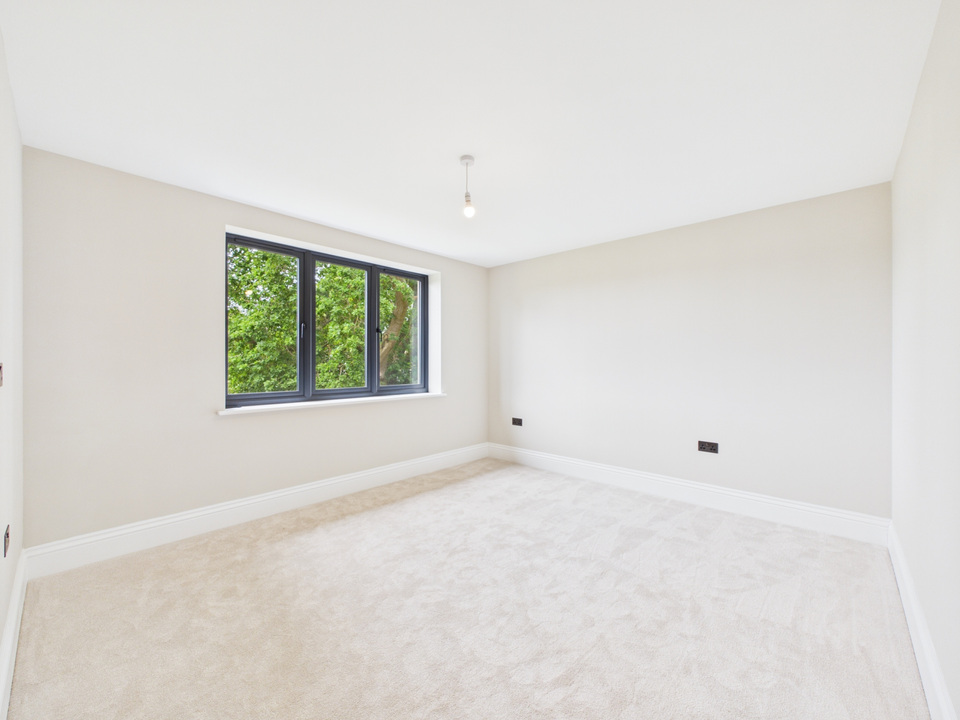 4 bed detached house for sale in Meadow View, Monks Gate, Horsham, West Sussex  - Property Image 17