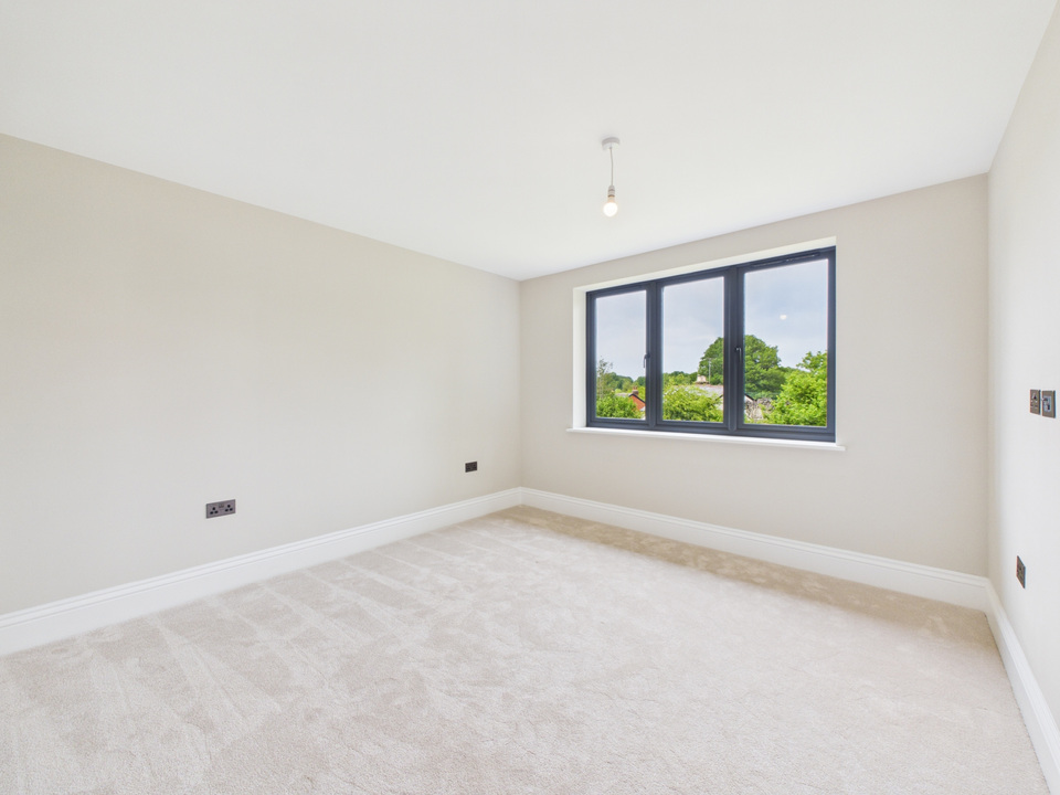 4 bed detached house for sale in Meadow View, Monks Gate, Horsham, West Sussex  - Property Image 18