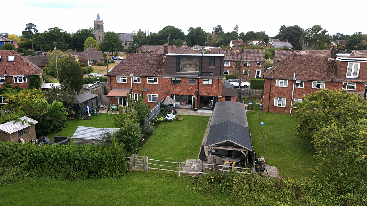 4 bed house for sale in Church Close, Lower Beeding, Horsham  - Property Image 17