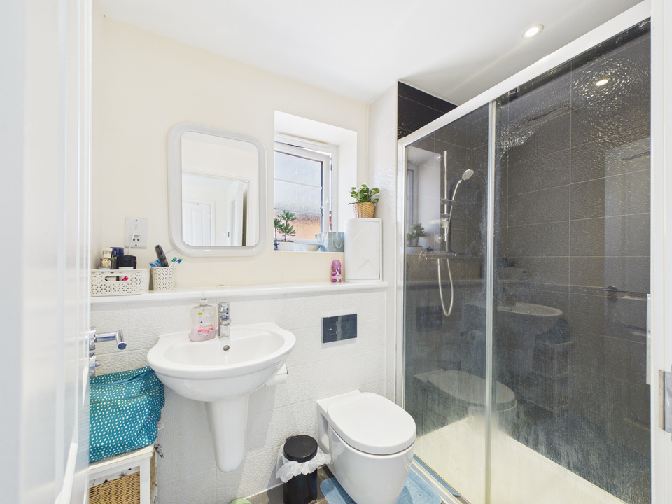 3 bed end of terrace house for sale in Sargent Way, Broadbridge Heath, Horsham, RH12 3TE  - Property Image 5