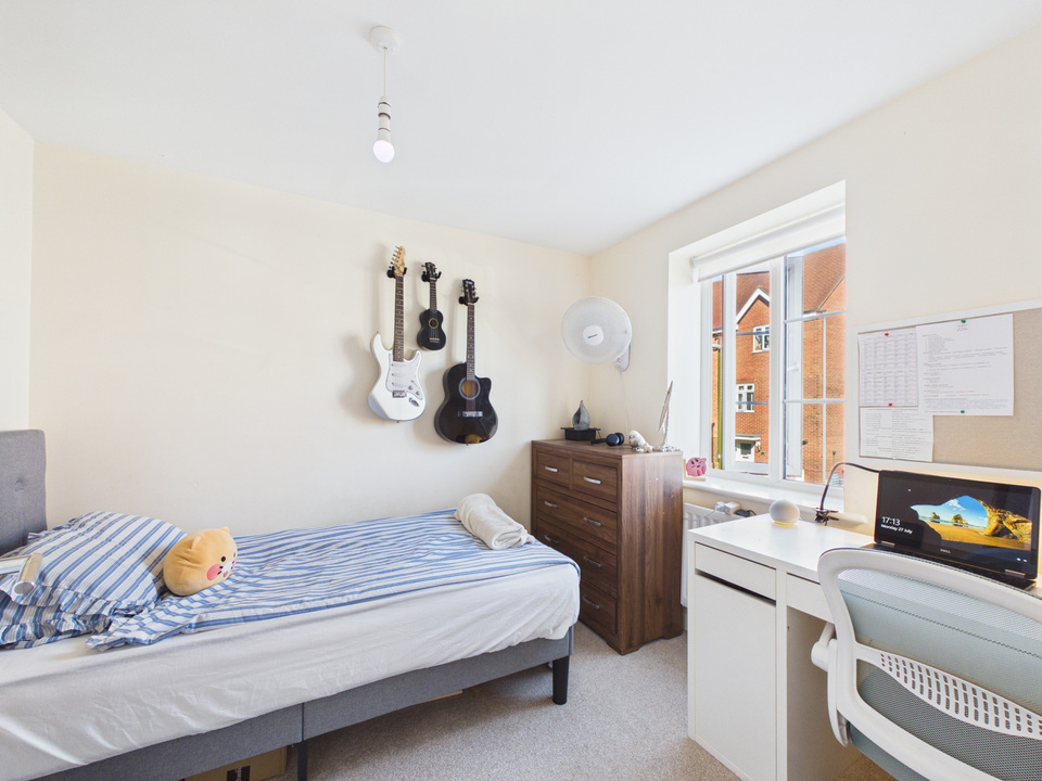 3 bed end of terrace house for sale in Sargent Way, Broadbridge Heath, Horsham, RH12 3TE  - Property Image 7