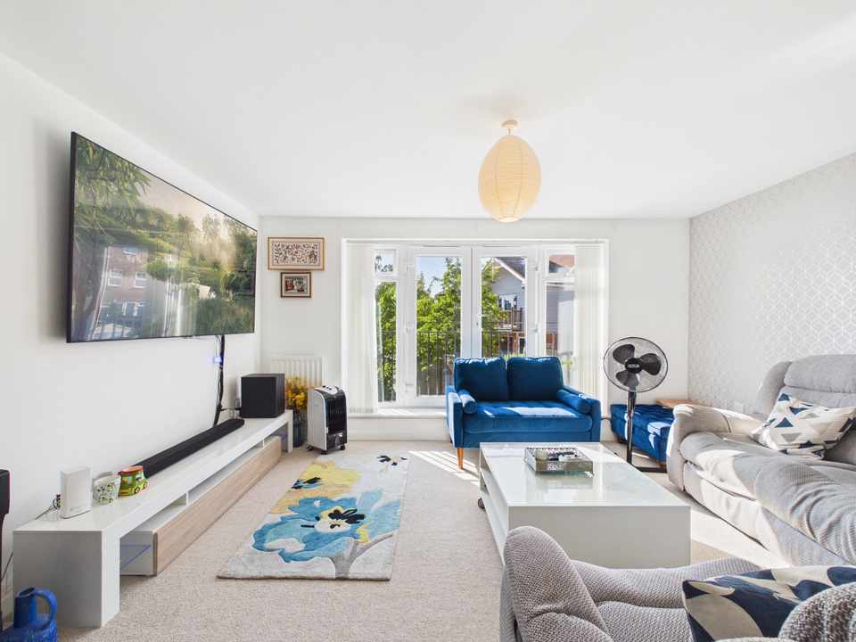 3 bed end of terrace house for sale in Sargent Way, Broadbridge Heath, Horsham, RH12 3TE  - Property Image 3