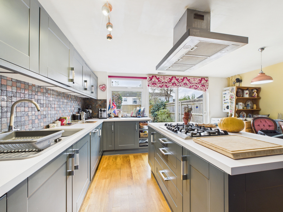 4 bed terraced house for sale in Little Dippers, Pulborough  - Property Image 3