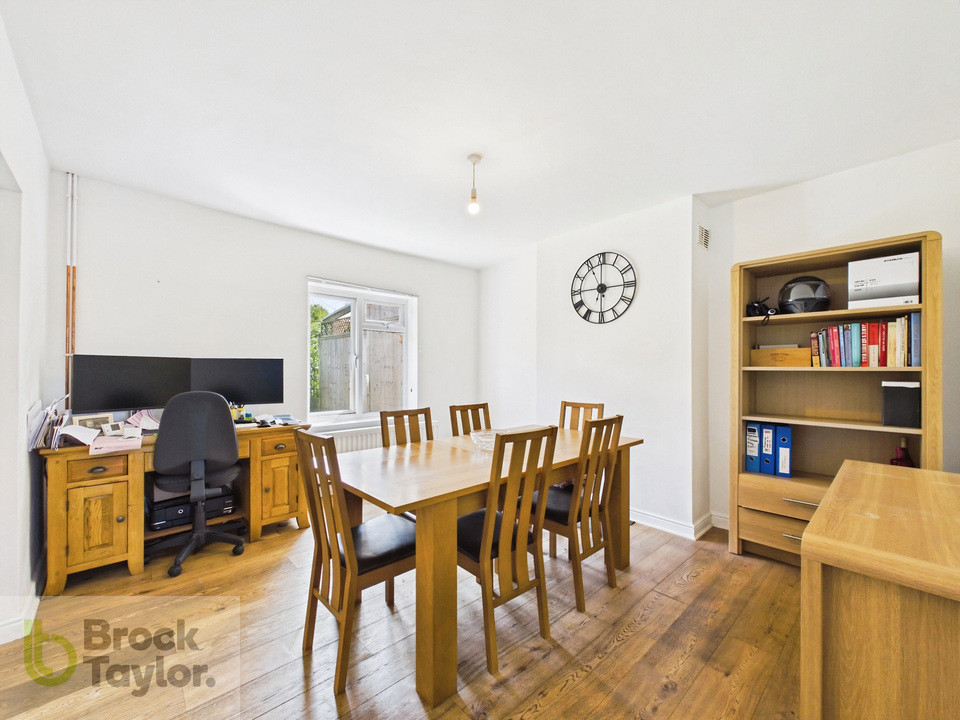 4 bed end of terrace house for sale in Staplefield Road, Cuckfield, West Sussex, RH17  - Property Image 8