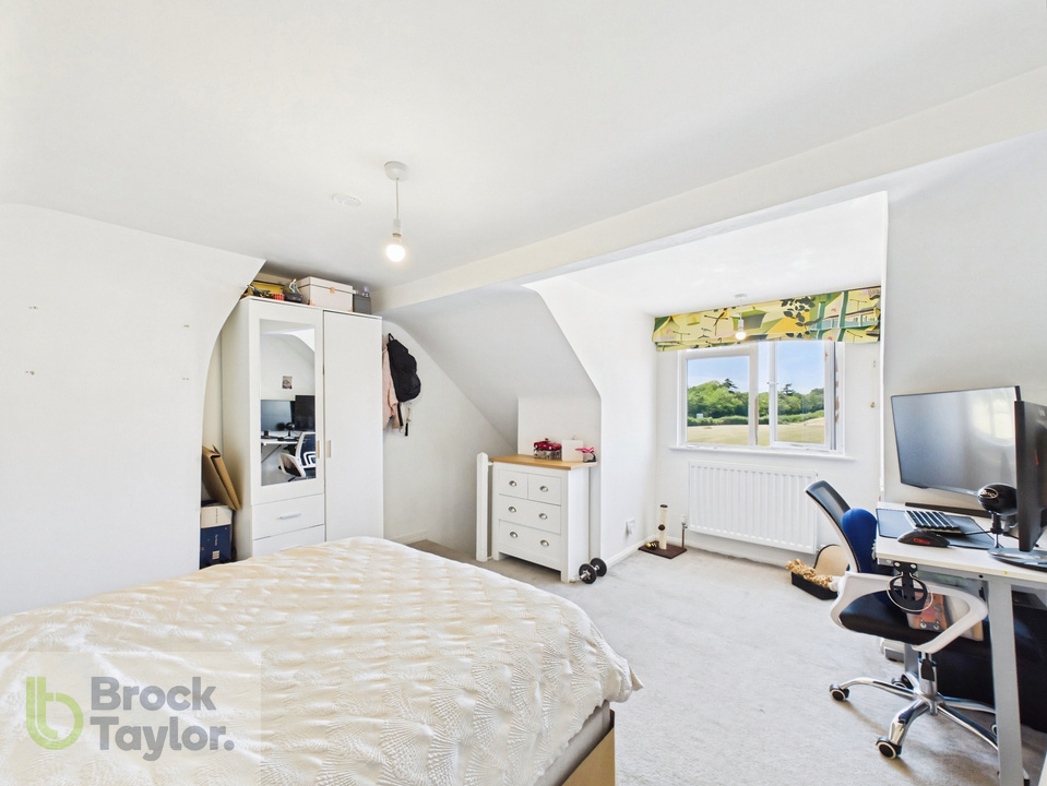 4 bed end of terrace house for sale in Staplefield Road, Cuckfield, West Sussex, RH17  - Property Image 24