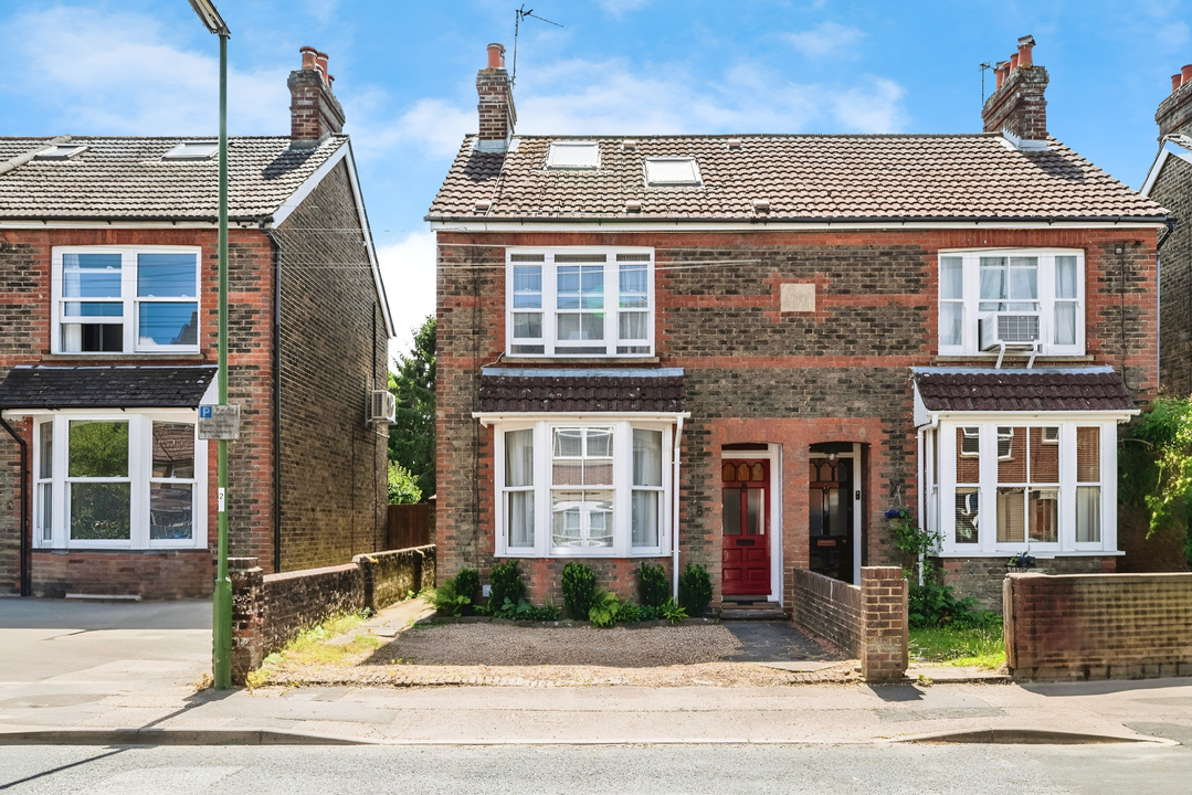 3 bed semi-detached house for sale in Oxford Road, Horsham
