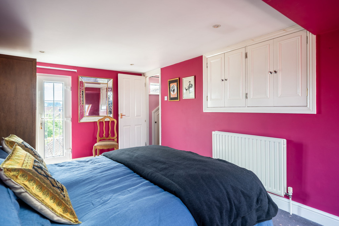 3 bed semi-detached house for sale in Oxford Road, Horsham  - Property Image 17