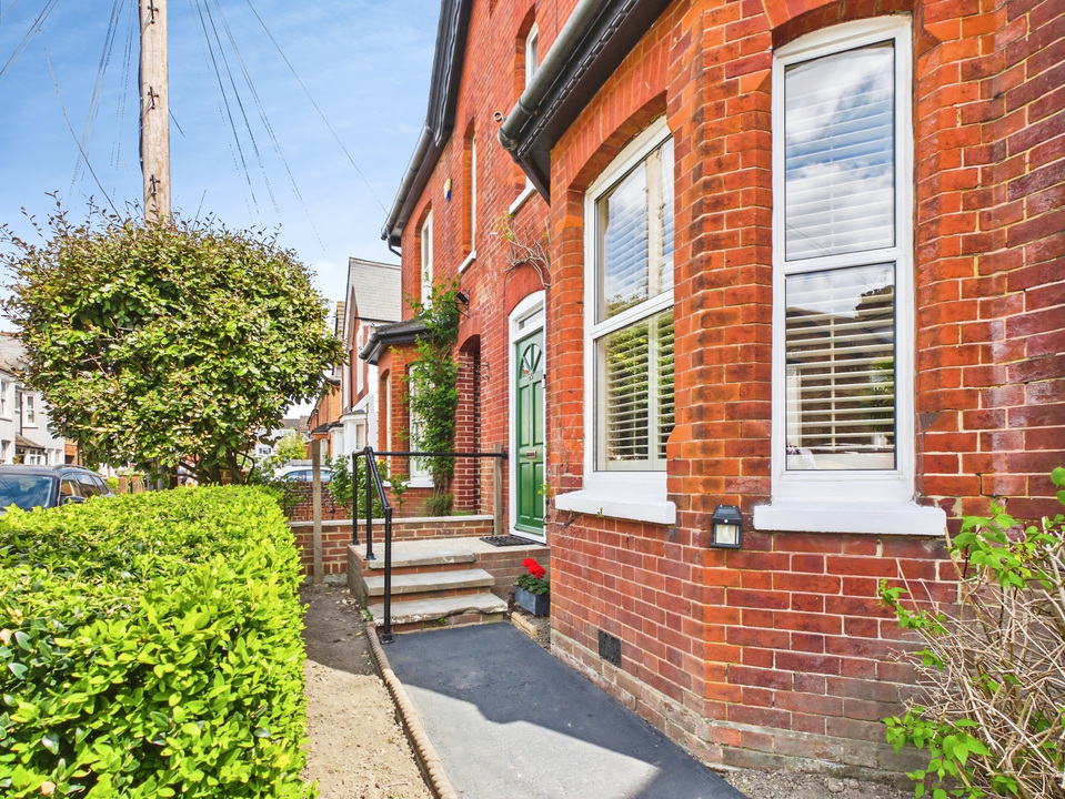 4 bed semi-detached house for sale in Arthur Road, Horsham  - Property Image 12
