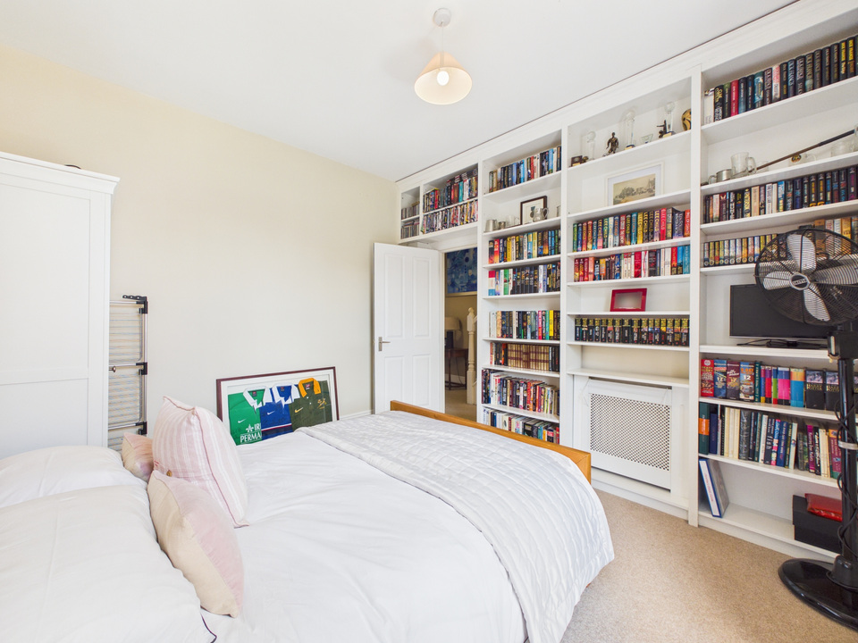 4 bed semi-detached house for sale in Arthur Road, Horsham  - Property Image 22