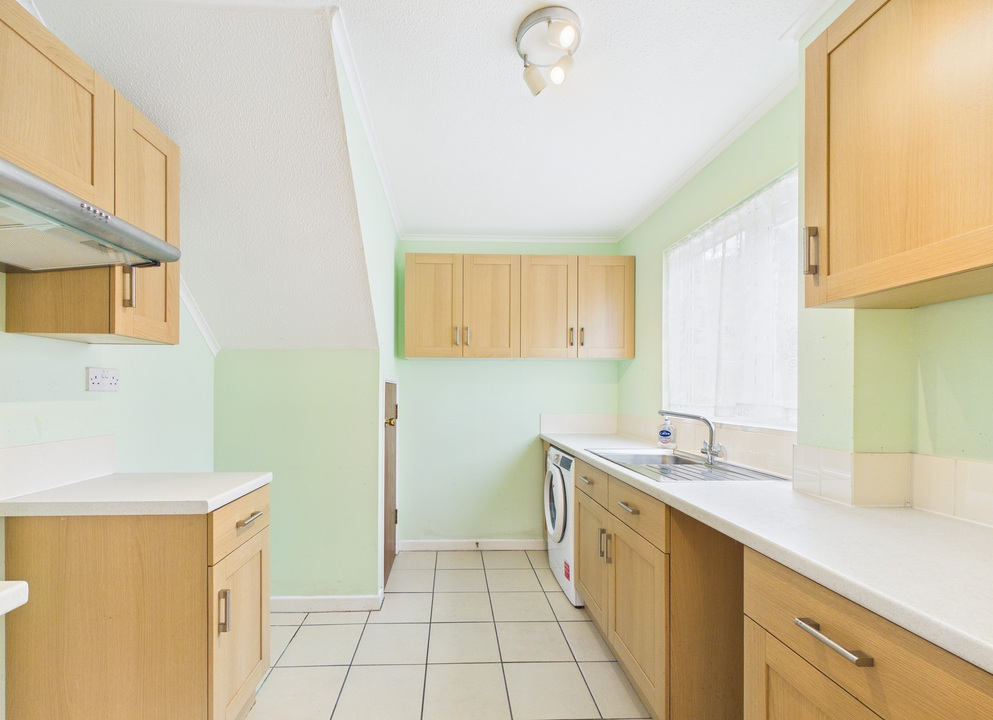 3 bed semi-detached house for sale in Singleton Road, Broadbridge Heath, Horsham, West Sussex - Property Image 3