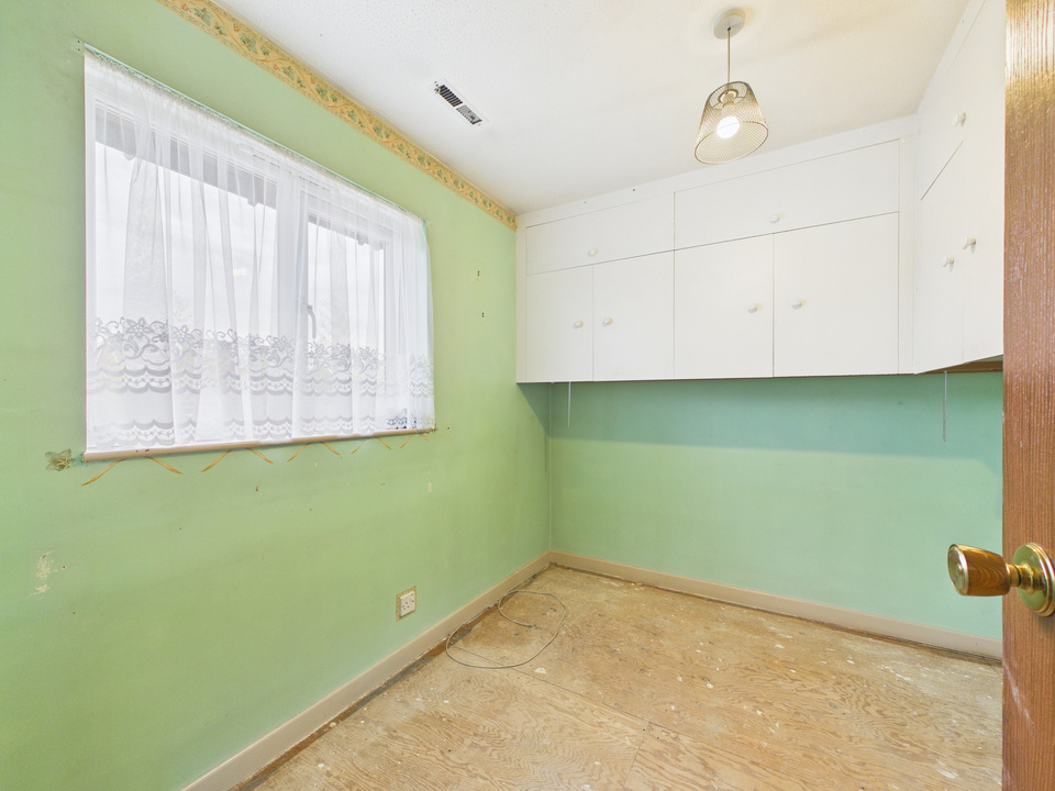 3 bed semi-detached house for sale in Singleton Road, Broadbridge Heath, Horsham, West Sussex - Property Image 6