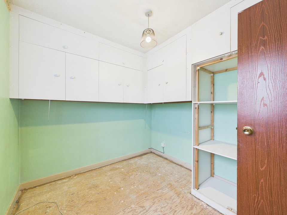 3 bed semi-detached house for sale in Singleton Road, Broadbridge Heath, Horsham, West Sussex - Property Image 18