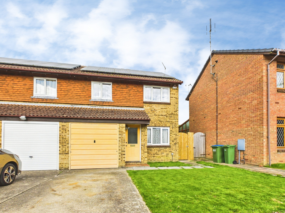 3 bed semi-detached house for sale in Singleton Road, Broadbridge Heath, Horsham, West Sussex - Property Image 1