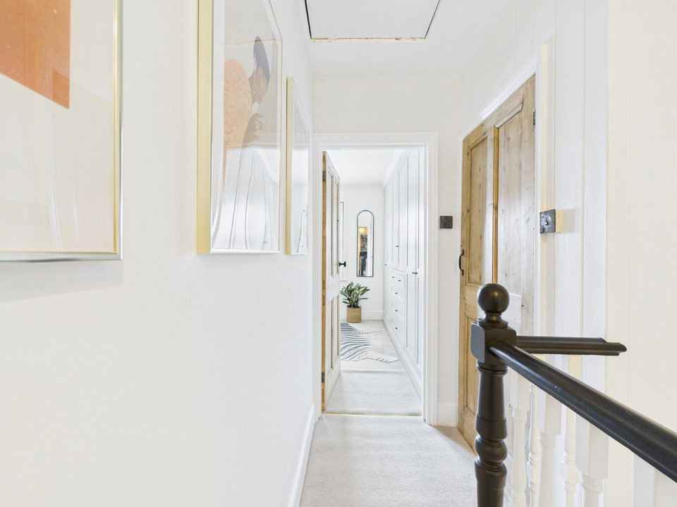 3 bed semi-detached house for sale in Park Terrace East, Horsham - Property Image 17