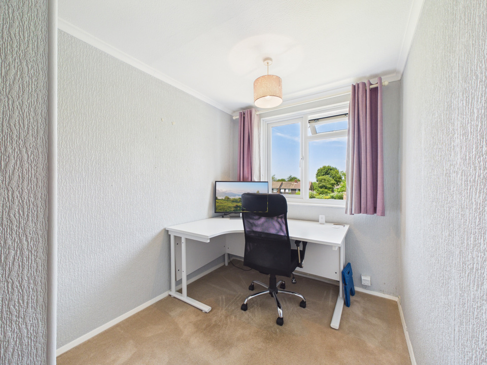 3 bed terraced house for sale in Laughton Road, Horsham, West Sussex  - Property Image 10