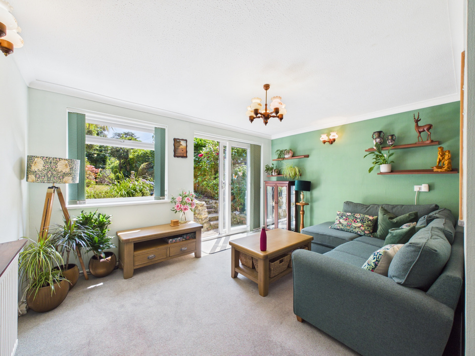 3 bed terraced house for sale in Laughton Road, Horsham, West Sussex  - Property Image 4