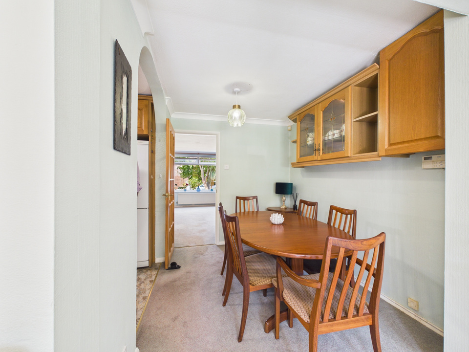 3 bed terraced house for sale in Laughton Road, Horsham, West Sussex  - Property Image 16