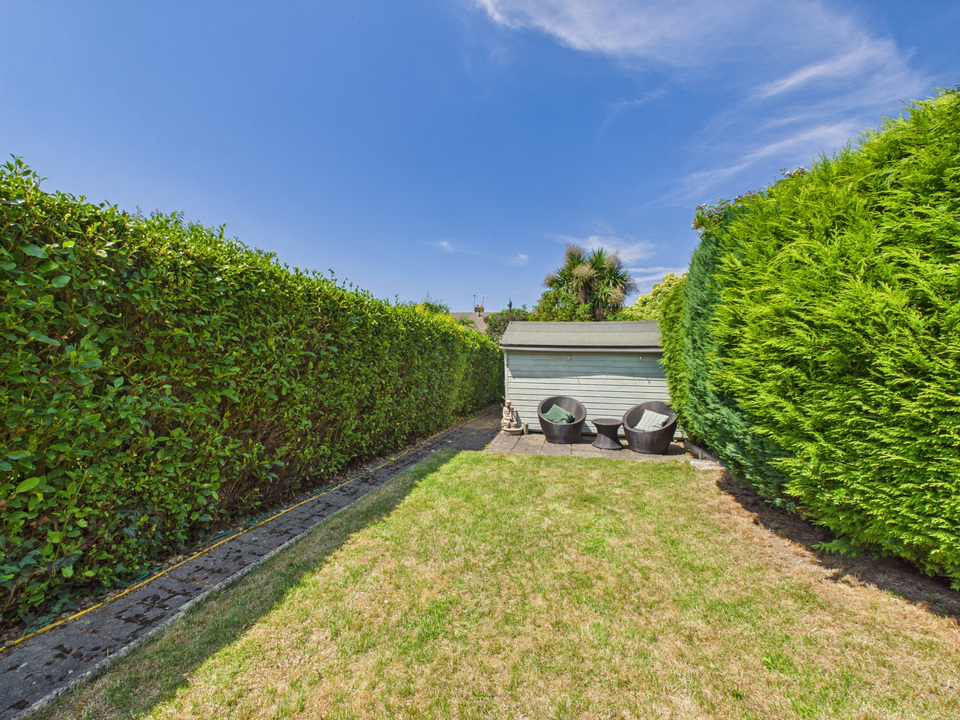 3 bed terraced house for sale in Laughton Road, Horsham, West Sussex  - Property Image 7