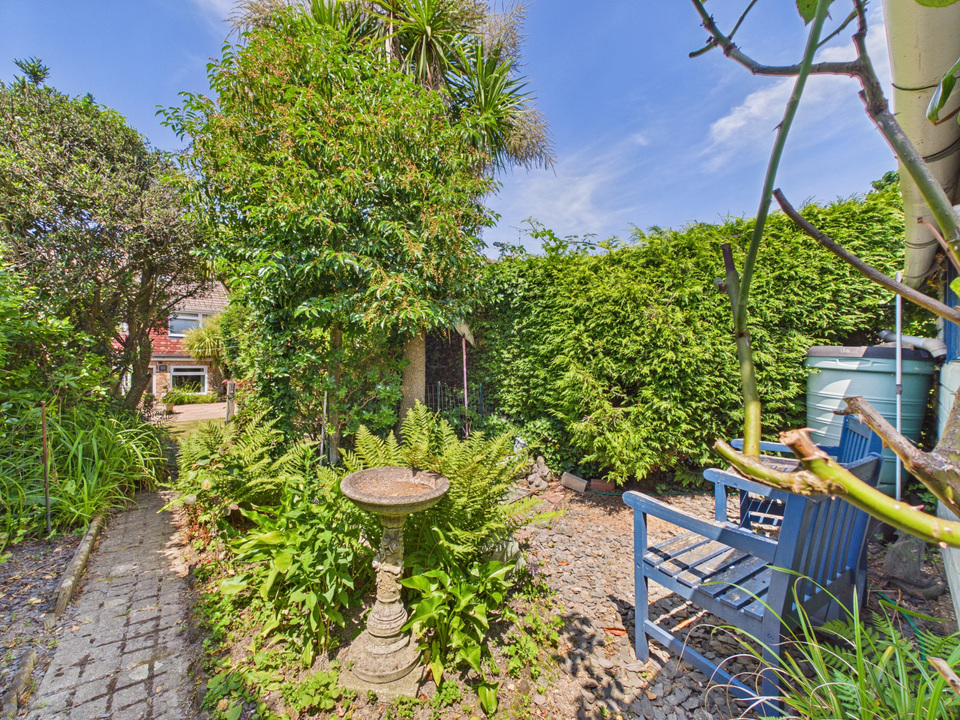 3 bed terraced house for sale in Laughton Road, Horsham, West Sussex  - Property Image 20