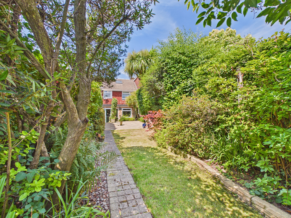 3 bed terraced house for sale in Laughton Road, Horsham, West Sussex  - Property Image 21