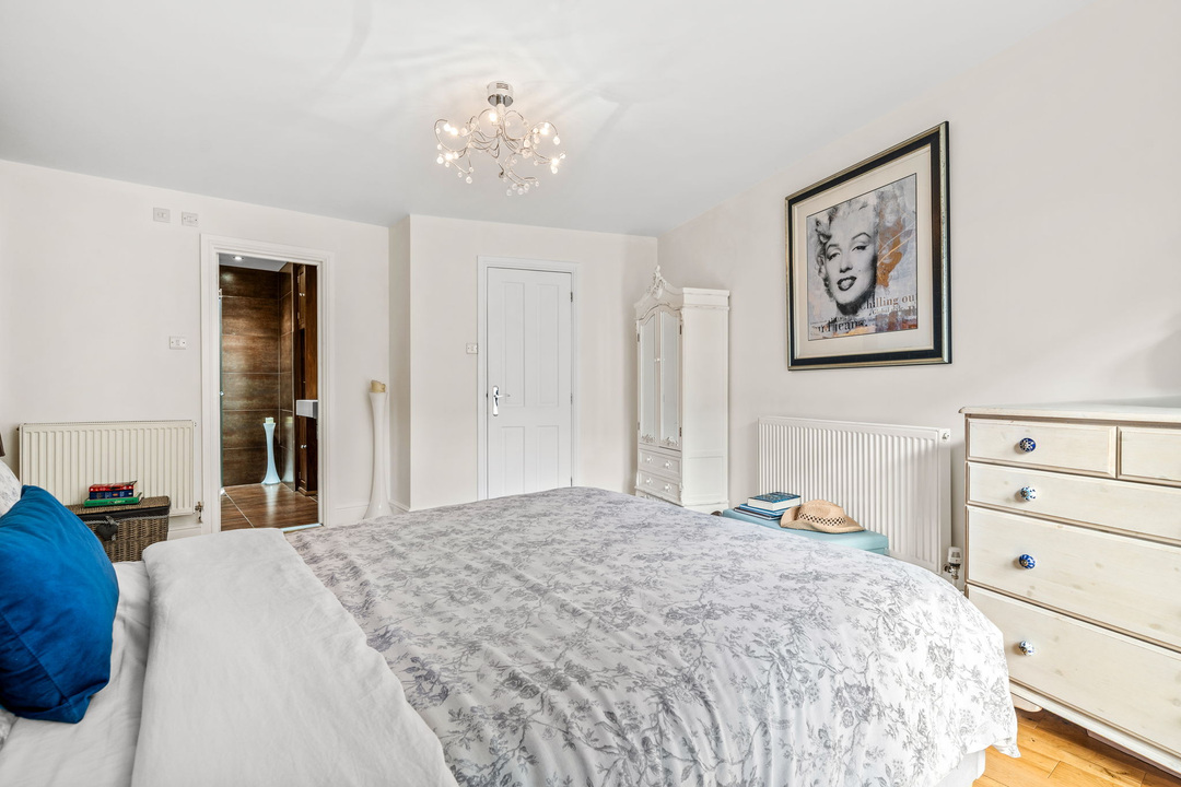 4 bed detached bungalow for sale in Lime Kiln Road, Mannings Heath  - Property Image 24