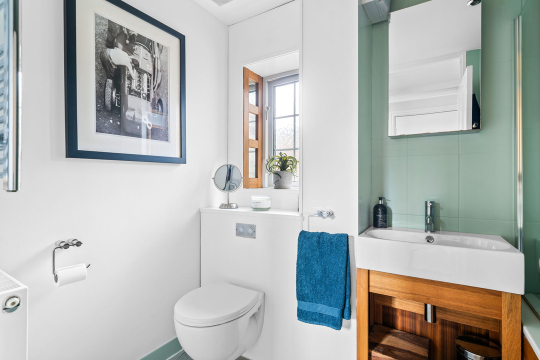 4 bed detached bungalow for sale in Lime Kiln Road, Mannings Heath  - Property Image 27