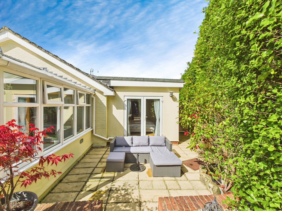 4 bed detached bungalow for sale in Lime Kiln Road, Mannings Heath  - Property Image 30