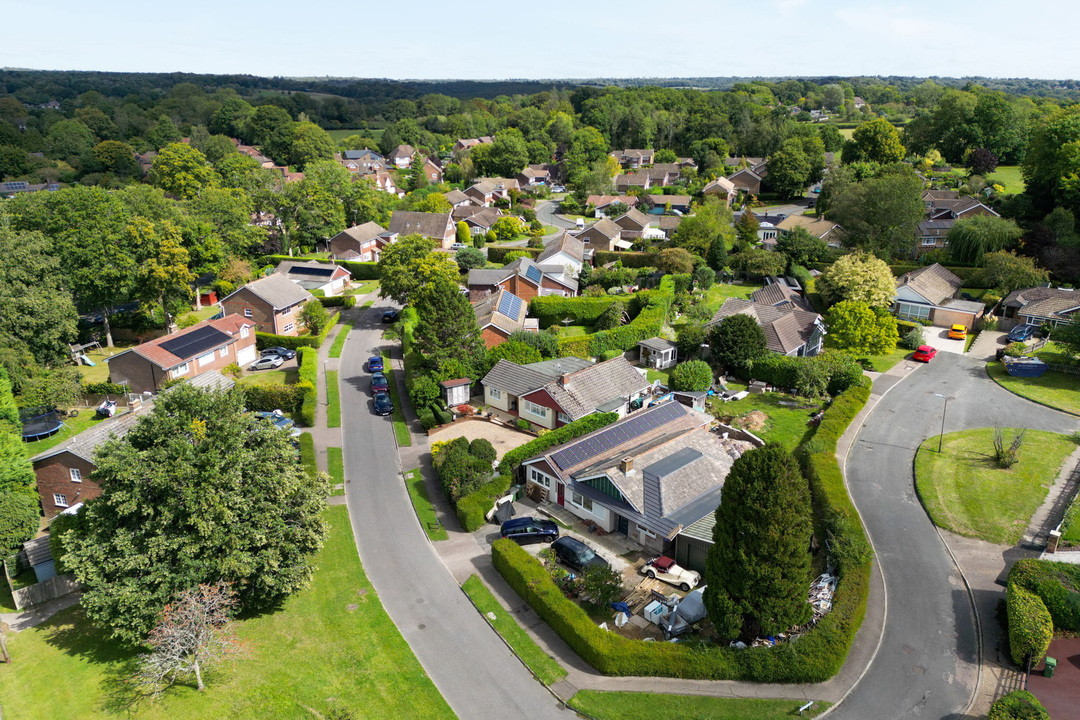 4 bed detached bungalow for sale in Lime Kiln Road, Mannings Heath  - Property Image 34