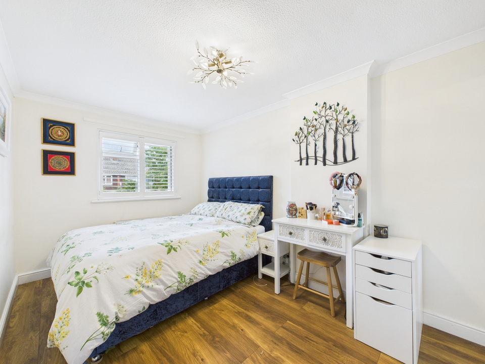 3 bed terraced house for sale in Beech Road, Horsham  - Property Image 5