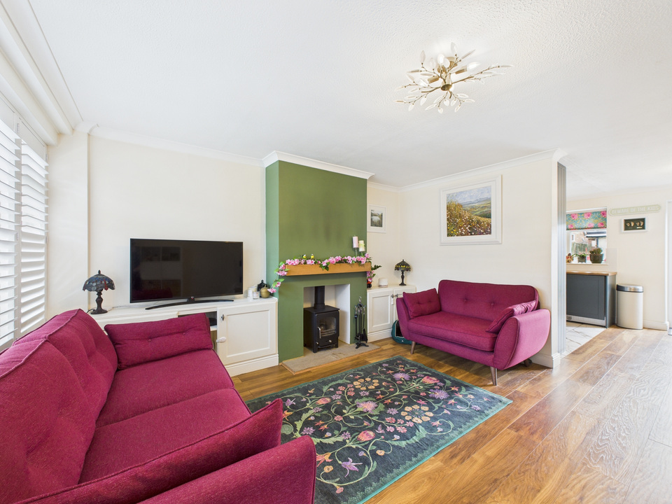 3 bed terraced house for sale in Beech Road, Horsham  - Property Image 11