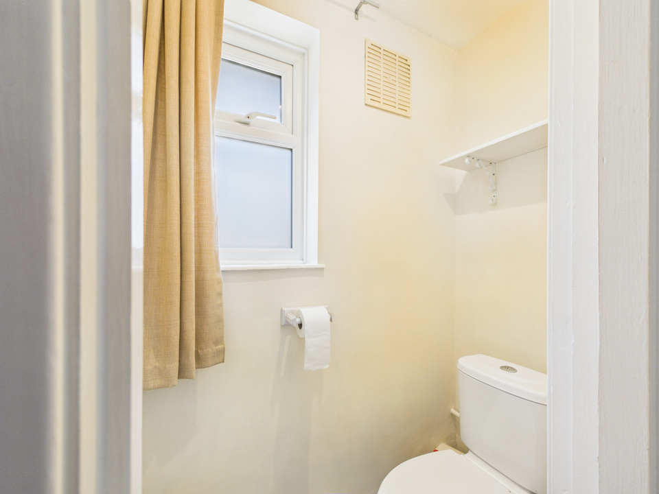 3 bed terraced house for sale in Sullington Mead, Broadbridge Heath  - Property Image 23