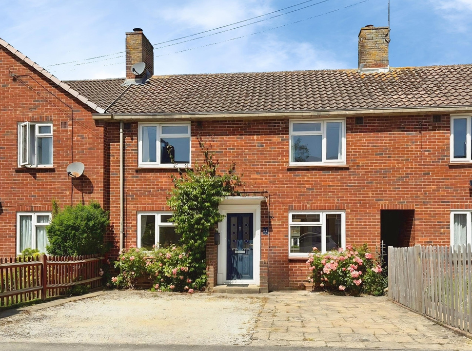 3 bed terraced house for sale in Sullington Mead, Broadbridge Heath  - Property Image 1