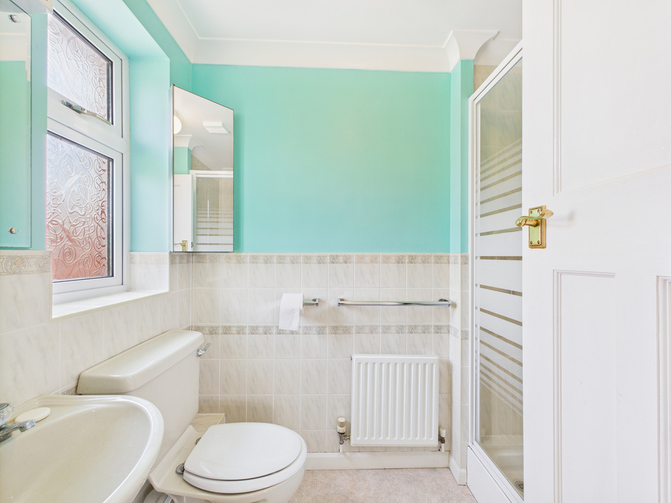 6 bed detached house for sale in Hillside, Horsham  - Property Image 19