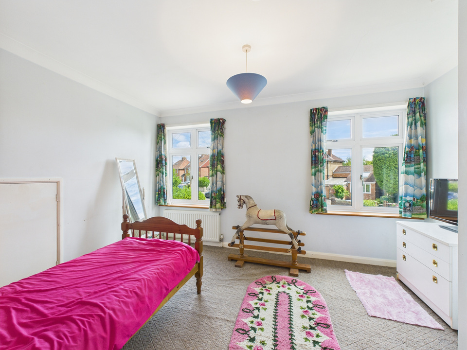 6 bed detached house for sale in Hillside, Horsham  - Property Image 21