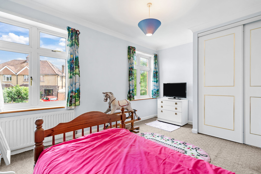 6 bed detached house for sale in Hillside, Horsham  - Property Image 22