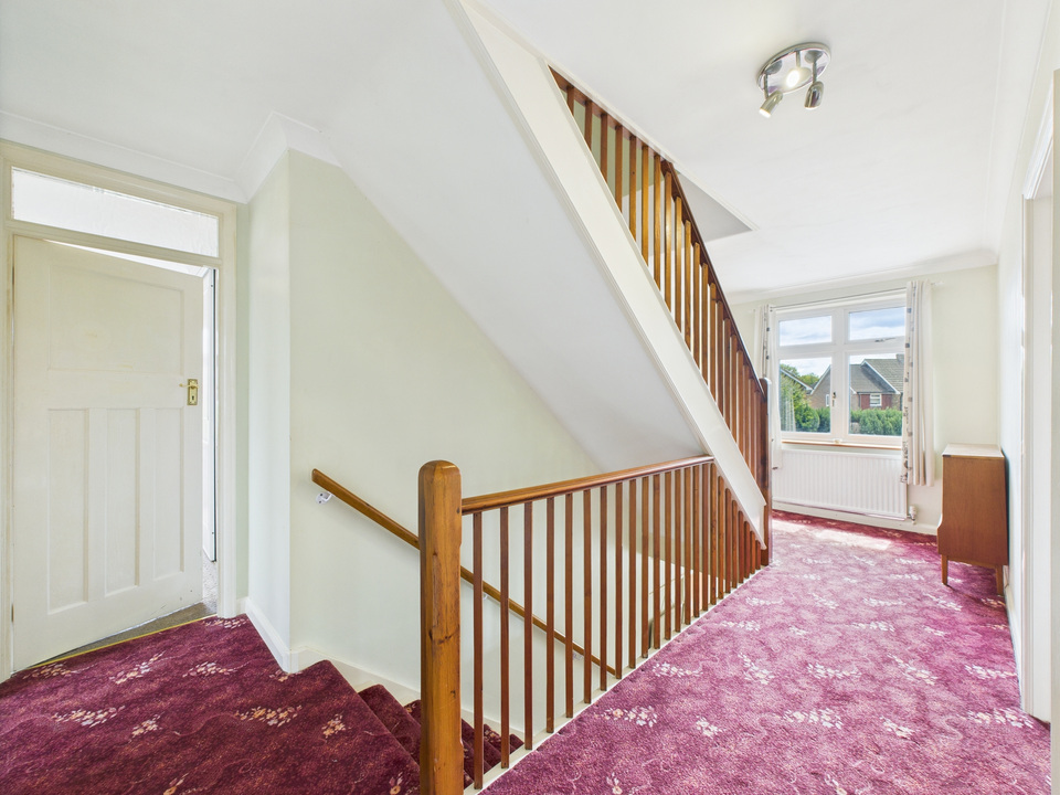 6 bed detached house for sale in Hillside, Horsham  - Property Image 23