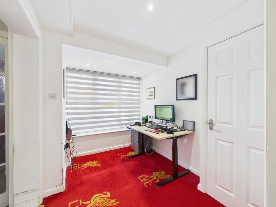 3 bed semi-detached house for sale in Bakers Close, Southwater  - Property Image 5
