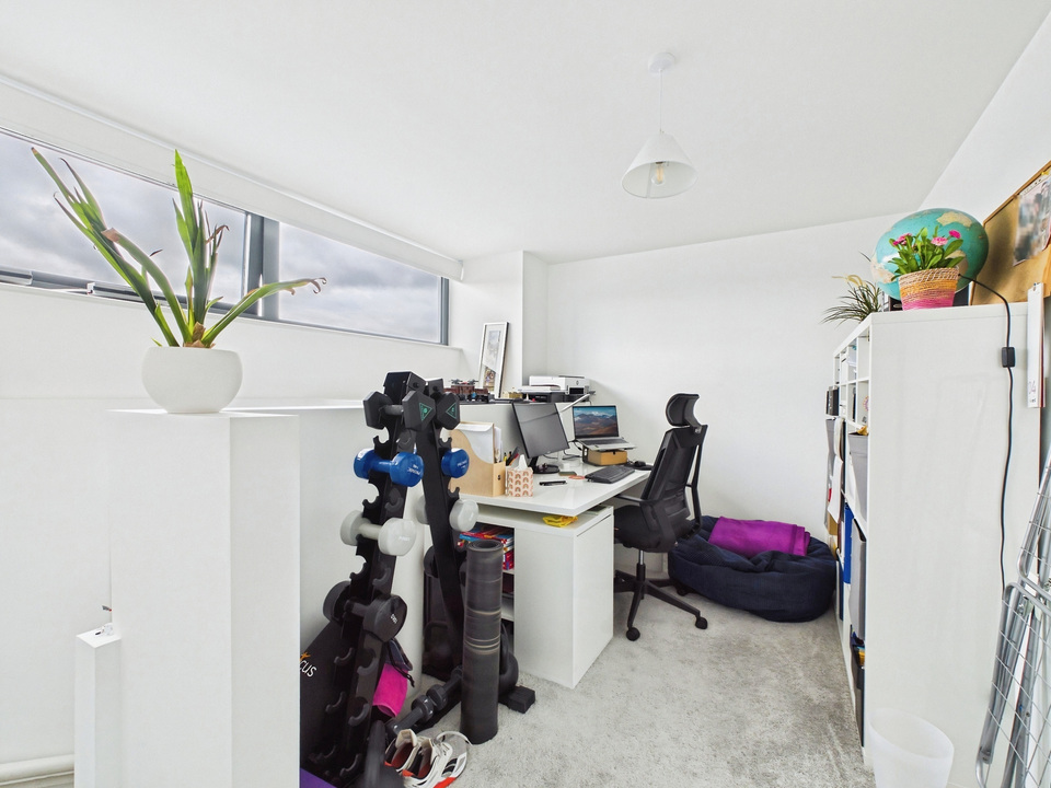 2 bed apartment for sale in Prewetts Mill Apartments, Mill Bay Lane, Horsham, West Sussex  - Property Image 7