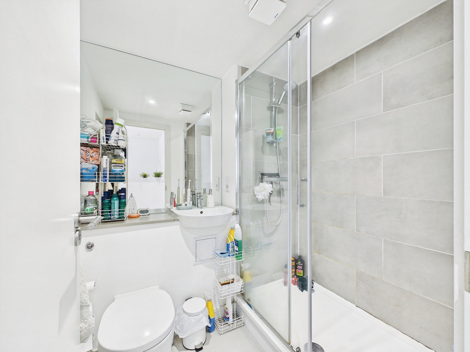 2 bed apartment for sale in Prewetts Mill Apartments, Mill Bay Lane, Horsham, West Sussex  - Property Image 12