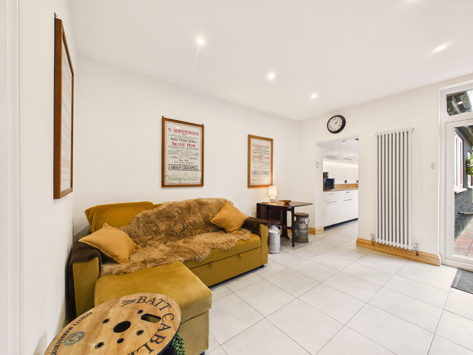 4 bed semi-detached house for sale in Wellington Road, Horsham  - Property Image 15